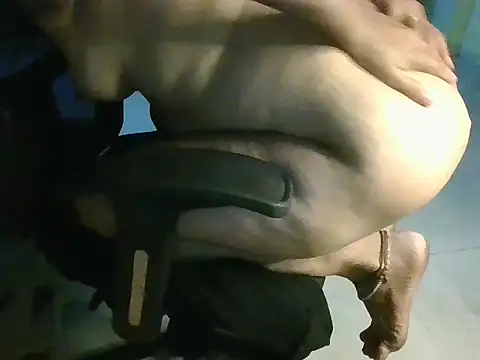 Roshani_hoty's cam snapshot