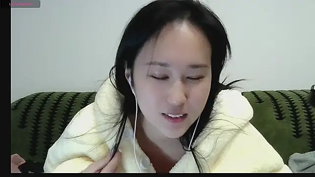 Belinda66 live sex cam