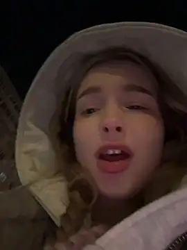 -teenytiny-'s cam snapshot