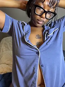 Moonzy77's cam snapshot