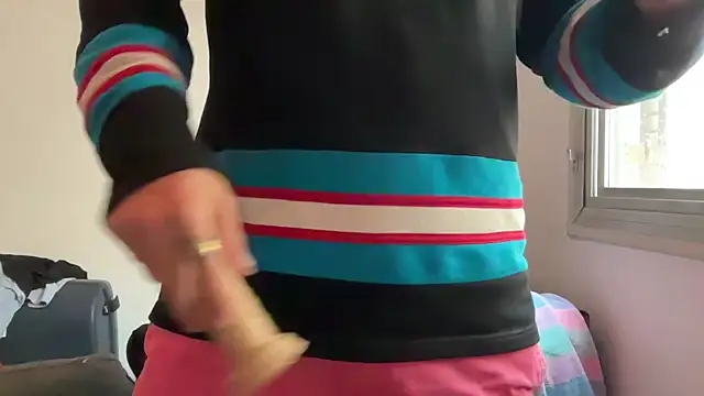 falacomigobbzin's cam snapshot