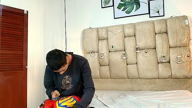 Zoelucas live sex cam