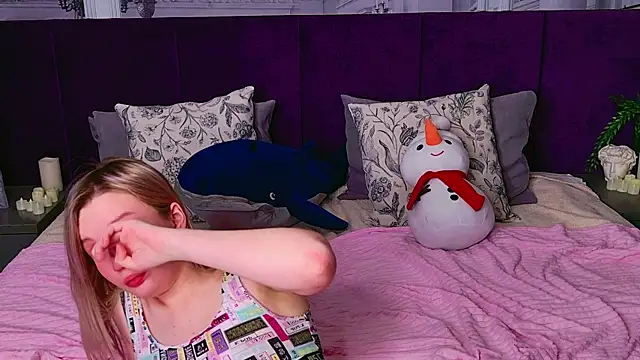 Beatrica_Klein's cam snapshot