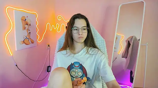 ShalinaMontana's cam snapshot