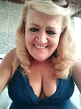 Belladama61 live sex cam