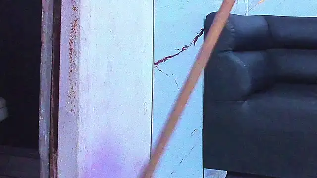 Room_boys_hot's cam snapshot