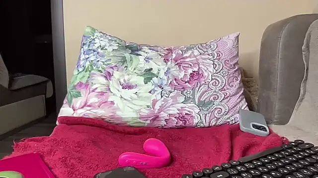 Daddysgirl_777 live sex cam