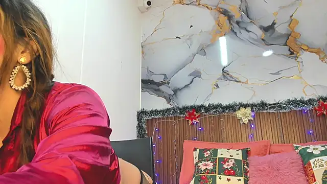 Holly_22 live sex cam