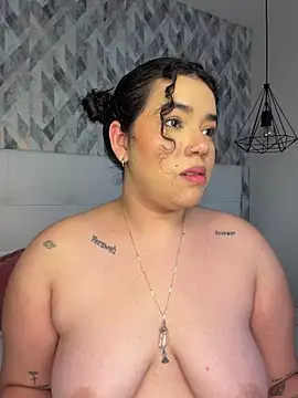 krisstenSantos live sex cam