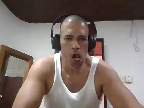 jackbigcock11 live sex cam