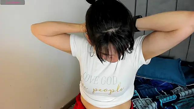 laura_hotties's cam snapshot