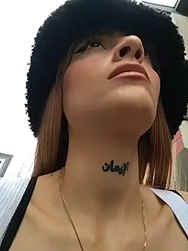 Dani-peggin's cam snapshot