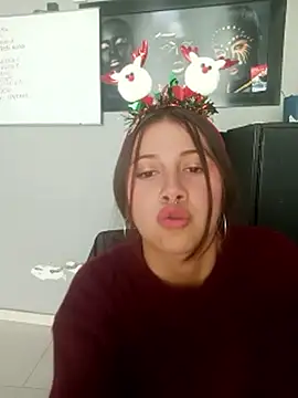 CharlotteSex_'s cam snapshot