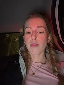 kira_mia's cam snapshot