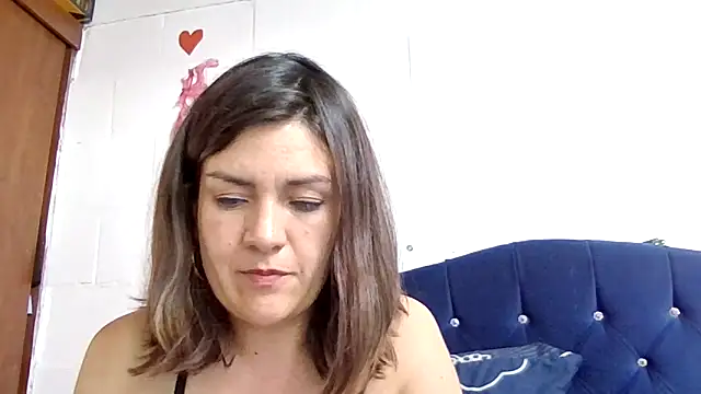 princessbella93's cam snapshot