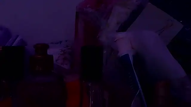 JoannaStanford's cam snapshot