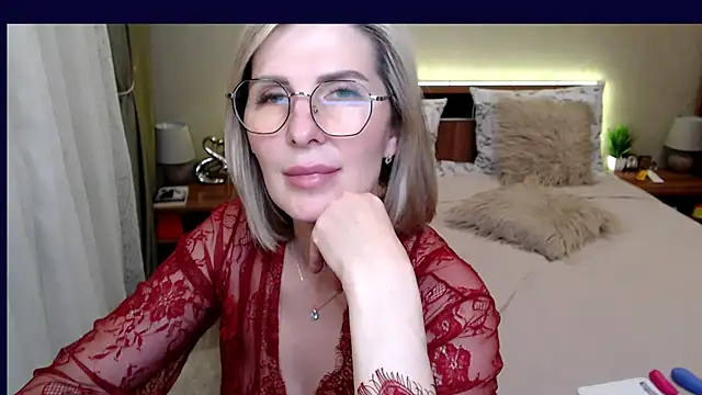 sensualEmilia live sex cam