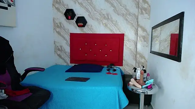 issa__love's cam snapshot