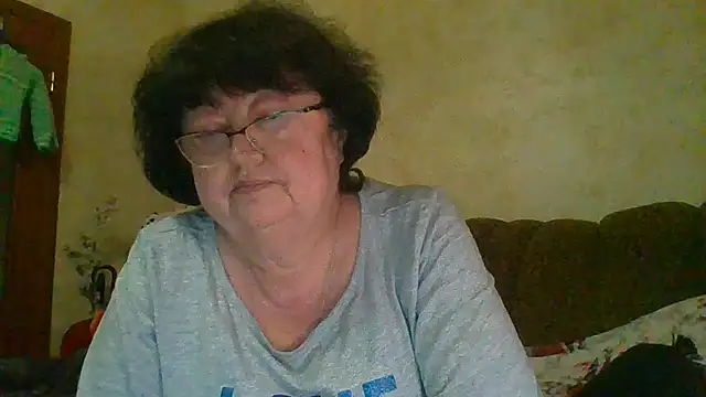 MilaSky5303's cam snapshot