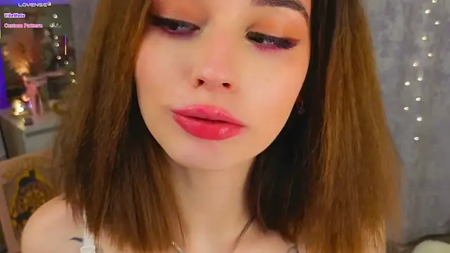 LunaraRada's cam snapshot