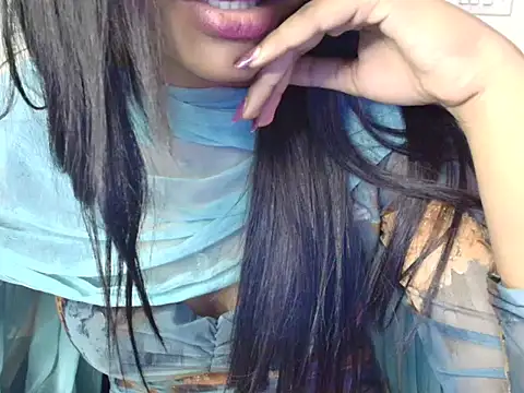 CUTE_princess_143's cam snapshot