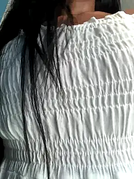 Bustykeyla live sex cam