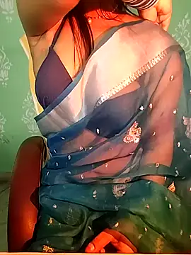 QueenOfHeart_07's cam snapshot