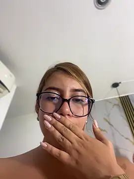 sara_calderon live sex cam