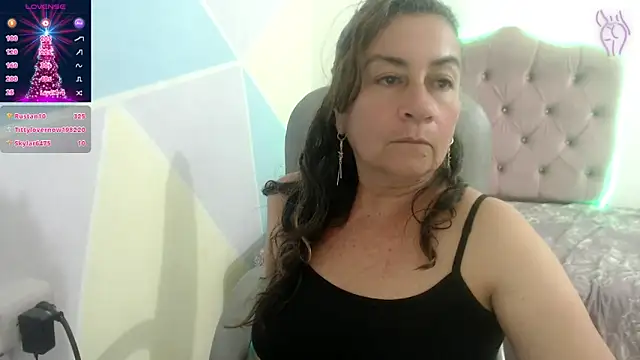 stepmother_105's cam snapshot