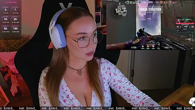 Emili1-'s cam snapshot