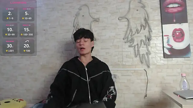 axel_milo_kairo_and_noa live sex cam