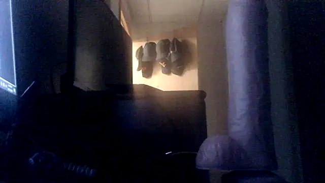 Redheadstud's cam snapshot