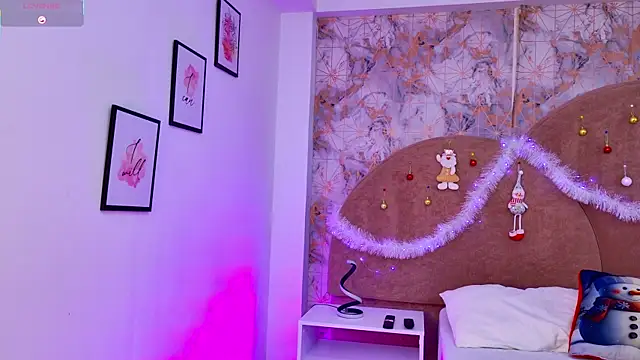 Emaa_Vega's cam snapshot