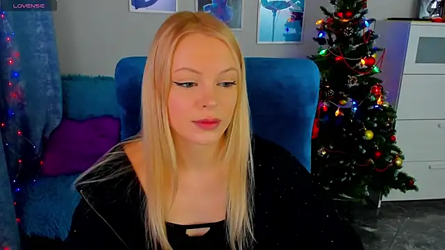 KatherineePierce's cam snapshot