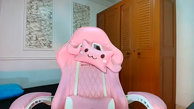 Danella_houston's cam snapshot