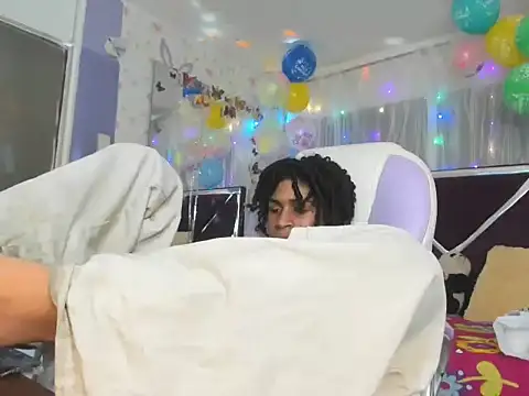 Santy_bigcock_01's cam snapshot