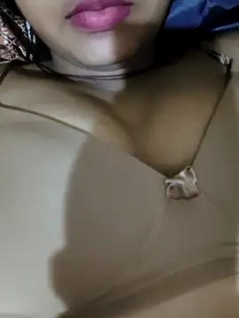 RAYI_Queen_2 live sex cam