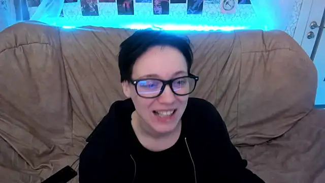 ErickaFetish's cam snapshot