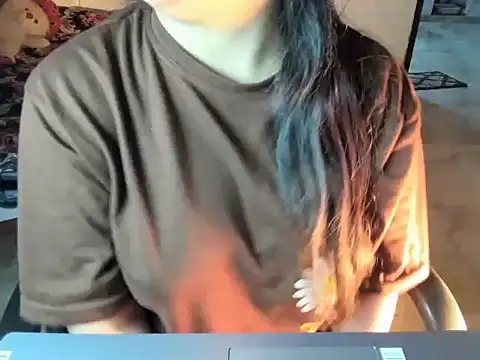 Divya68's cam snapshot