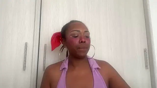 ChocolateCakeQueen's cam snapshot