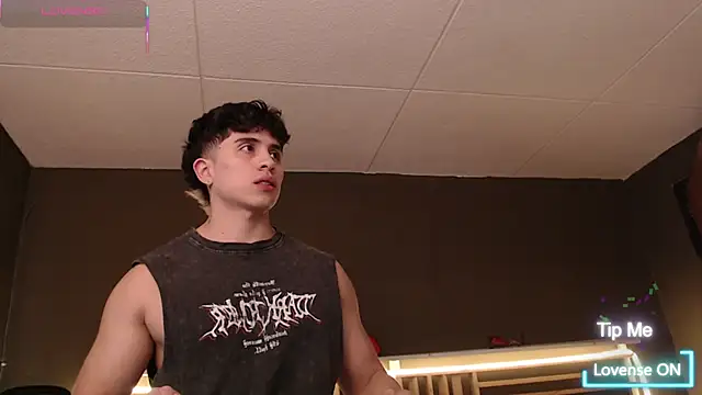 PaulEvens live sex cam