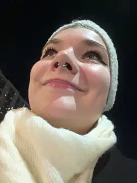 Holy_Tereza live sex cam