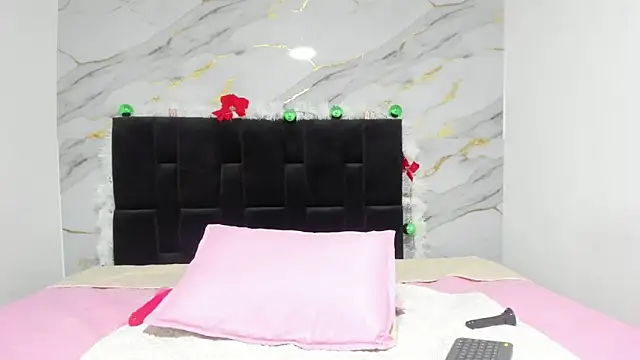 emmmaa_moon's cam snapshot