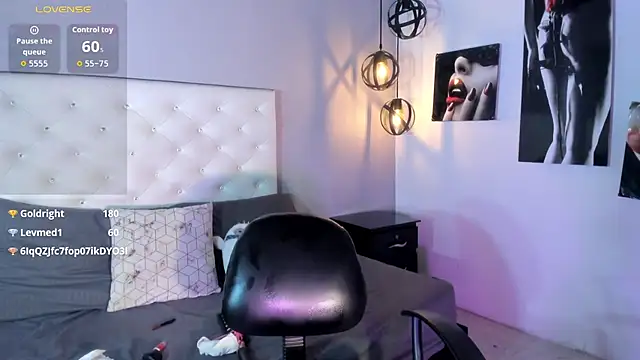 Nicollee_Heart's cam snapshot