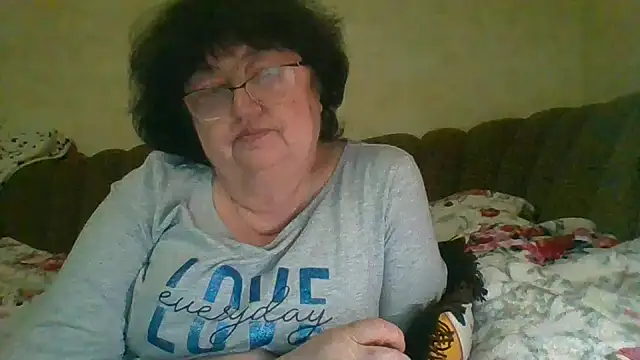 MilaSky5303's cam snapshot