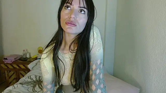 britny_clouds's cam snapshot