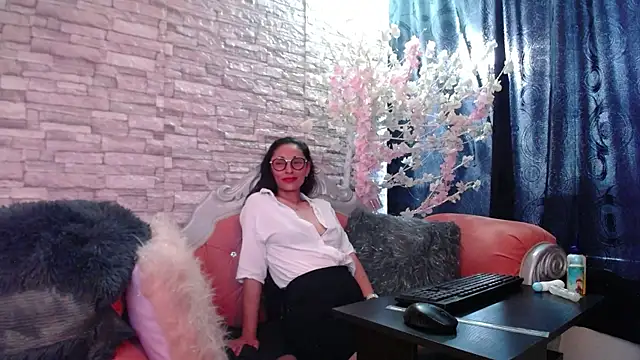 BellaMarquez_'s cam snapshot