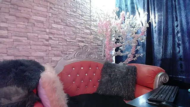 BellaMarquez_'s cam snapshot