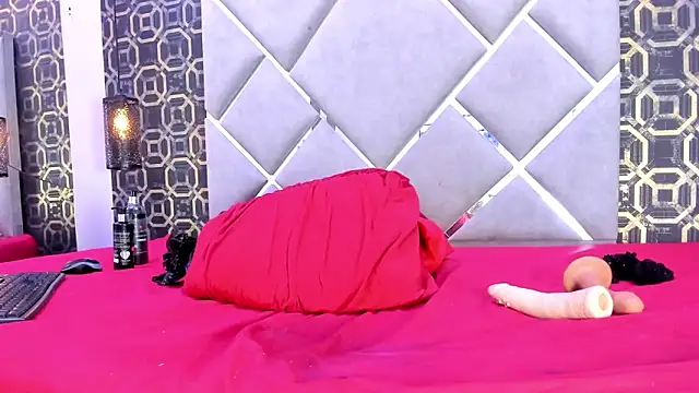 Anaa_Foxx_'s cam snapshot