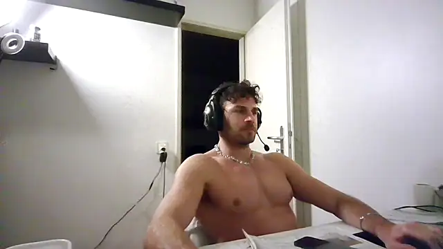 alpha-hunk live sex cam